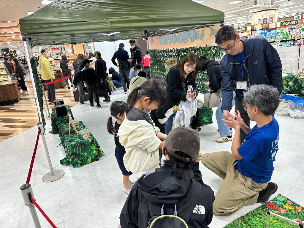 奈良県イズミヤショッピングセンター学園前でのいきものヒーローズ会場。2日間300名来場の実績レポート